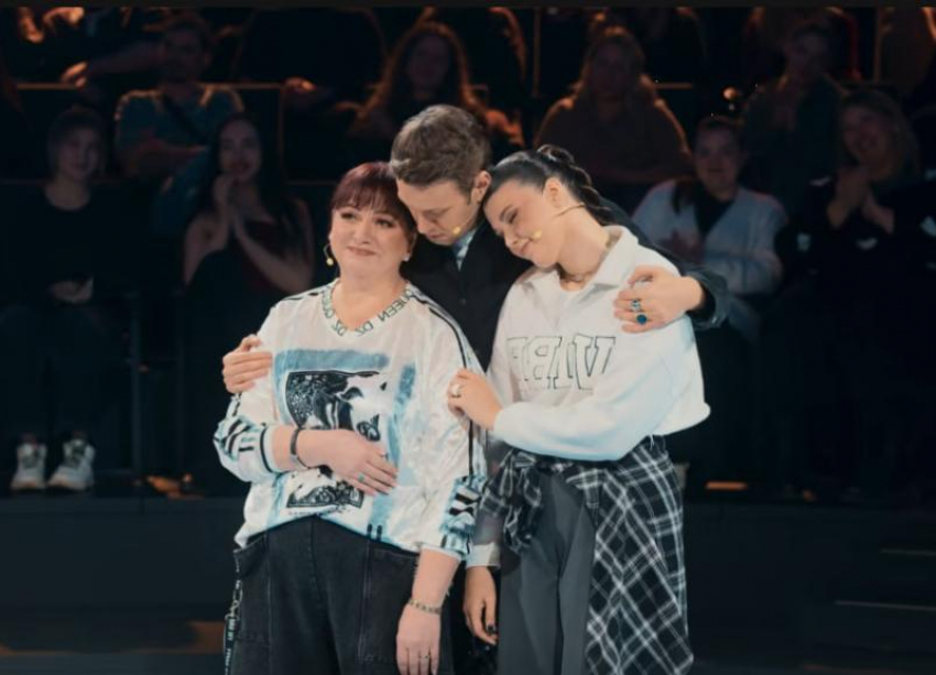 «Я сегодня в семье главный лох»: юмористка из Пятигорска Ольга Картункова пришла на шоу вместе с дочкой