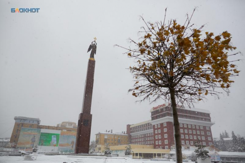 Снег и гололедицу на дорогах прогнозируют синоптики 27 декабря в Ставропольском крае