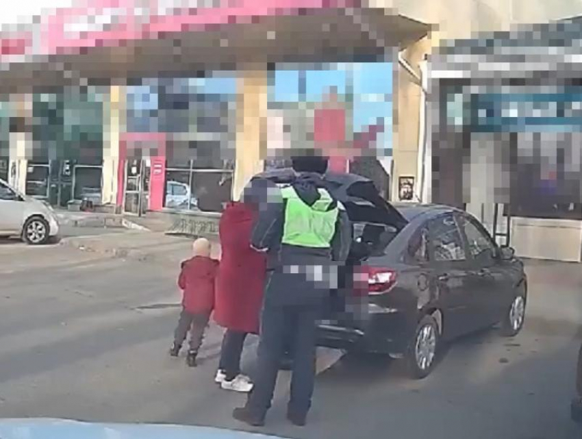 Засунула 5-летнего сына в багажник: сотрудники ДПС устроили погоню за ставропольчанкой 