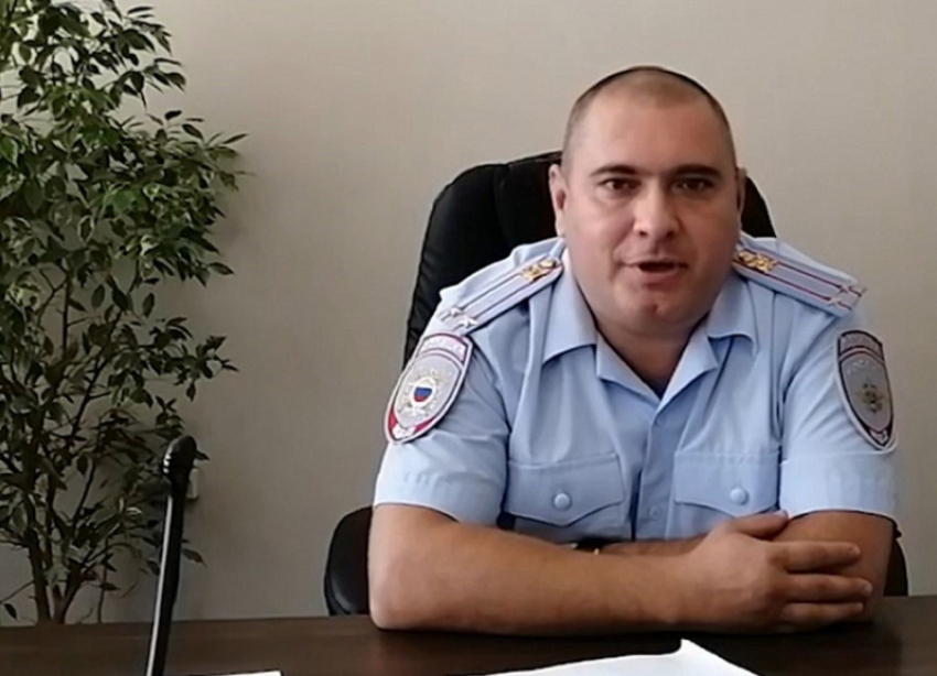 На Ставрополье полицейский спас ребенка от неадеквата с ножом