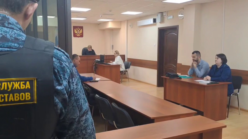 Два месяца под стражей в ожидании приговора проведет сбивший в Ессентуках двух студентов колледжа водитель