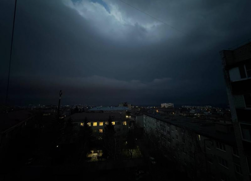 Штормовое предупреждение продолжается: град и ливни идут на Ставропольский край