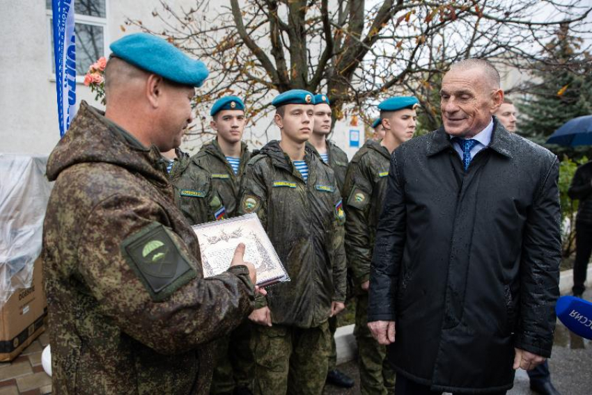 ГК «ЮгСтройИнвест» передала участникам СВО партию современной техники и оборудования