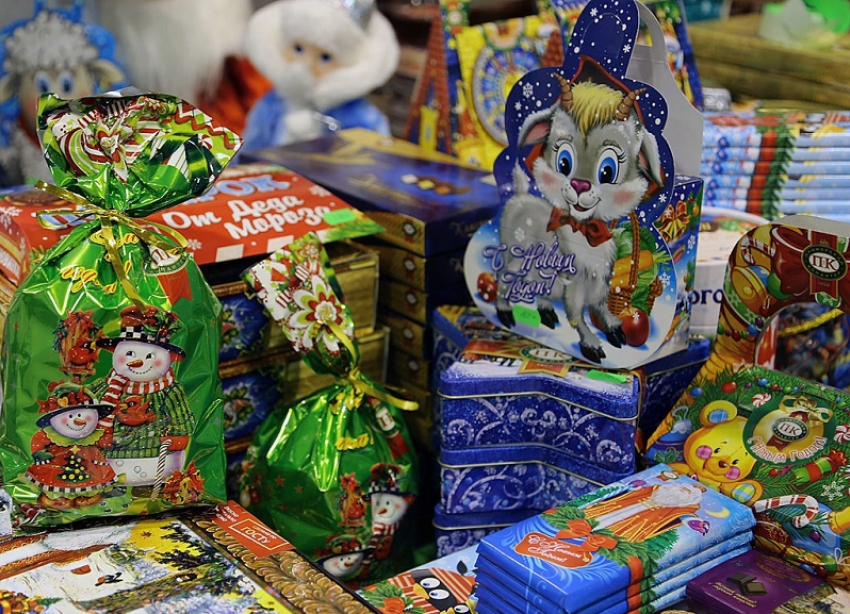 На новогодние подарки школьникам правительство Ставрополья потратит 79 миллионов рублей