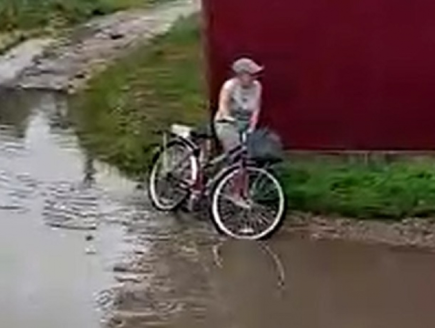 Село на Ставрополье регулярно затапливает после дождей 