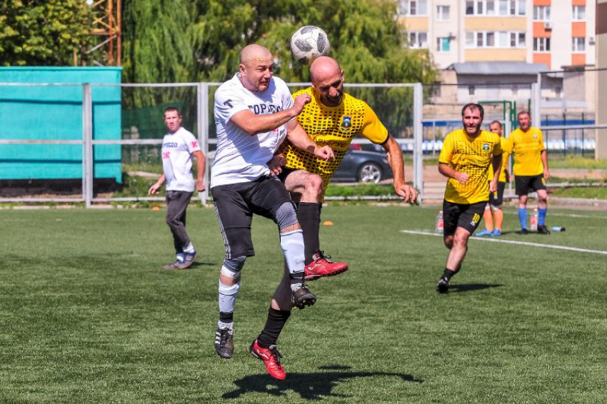 Спор за медали первенства футбольного первенства Ставрополья продолжает квартет ветеранских дружин