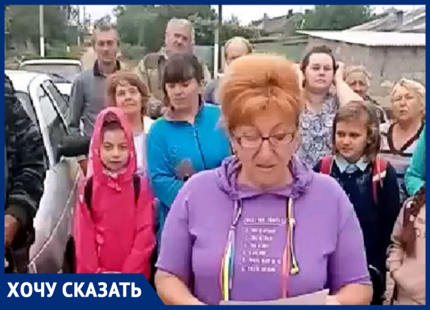 Из-за аварийной дороги жители двух поселков на Ставрополье оказались отрезаны от школ и больниц