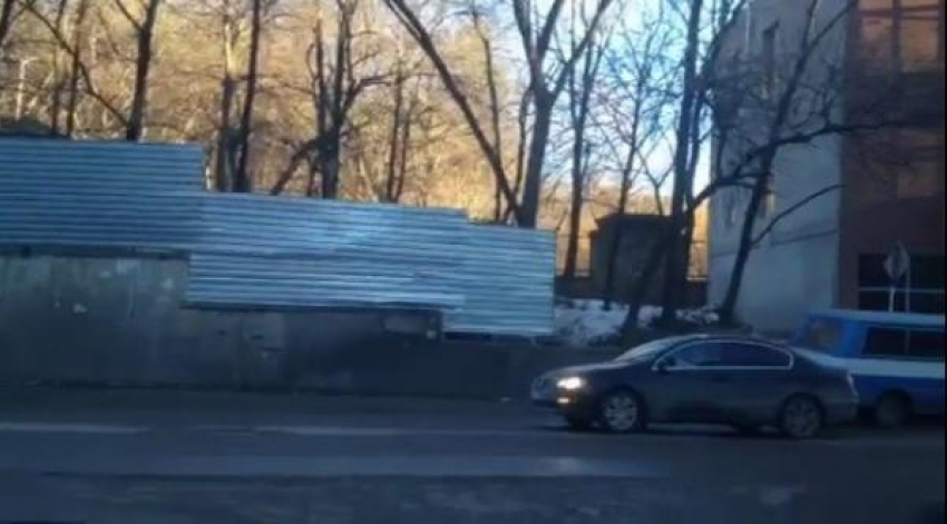 Из-за незаконной вырубки деревьев вблизи санатория «Москва» в Кисловодске возбудили уголовное дело