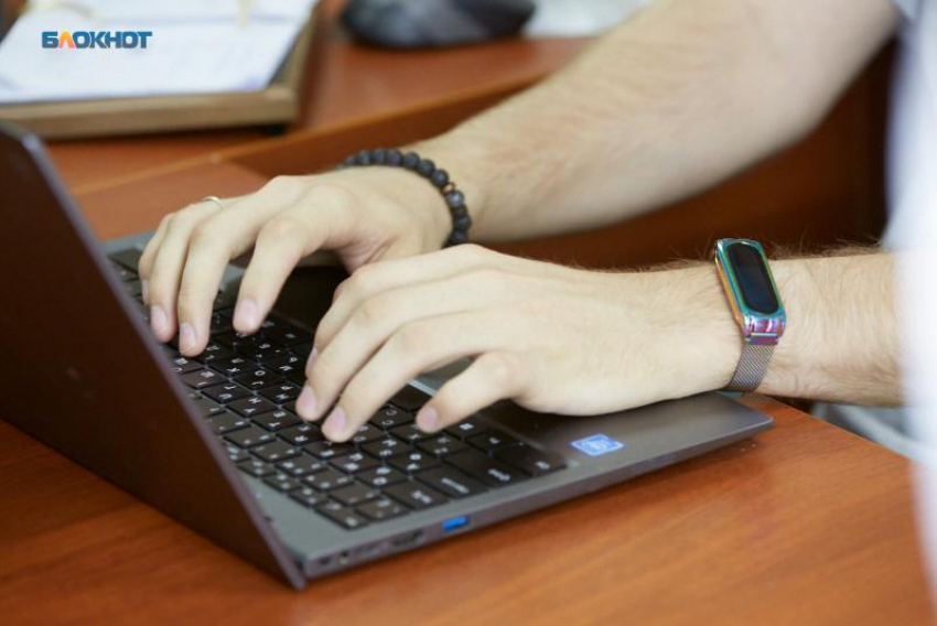 Обматерил чиновников в письме и получил штраф на 28 тысяч рублей житель Минвод