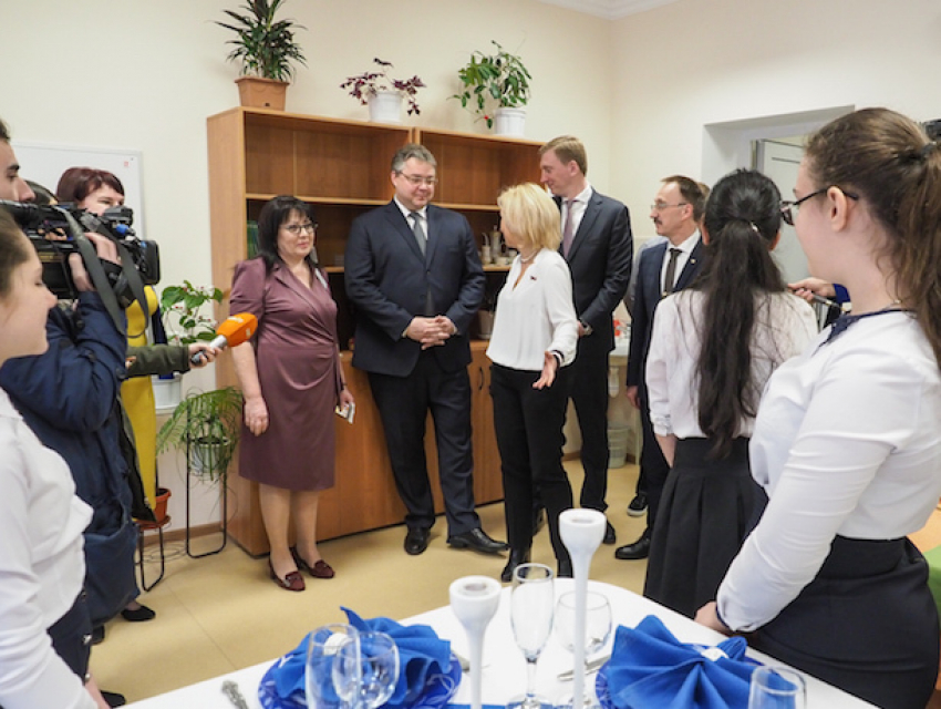 На Ставрополье после ремонта открылись школа и детская поликлиника