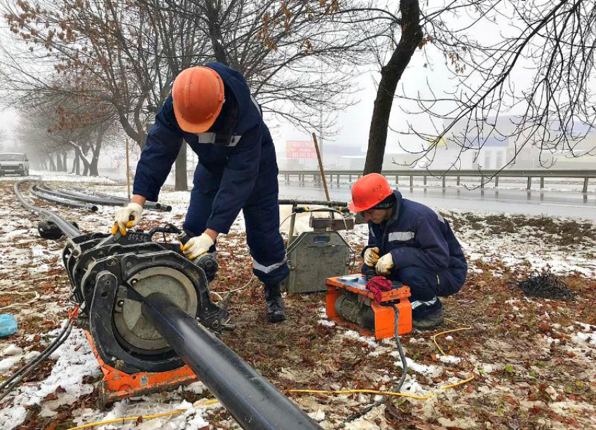 Для завершения строительства подводящего водовода к хутору Хорошевский осталось уложить километр труб