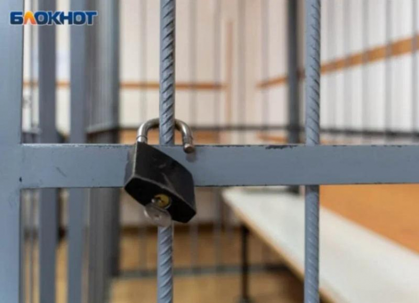 Из-за молитвенного коврика взбунтовался и начал распускать руки ставропольский заключенный 