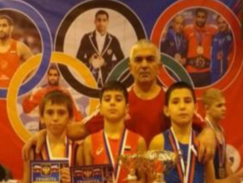 Юные спортсмены из Пятигорска стали призерами Рождественского турнира по греко-римской борьбе