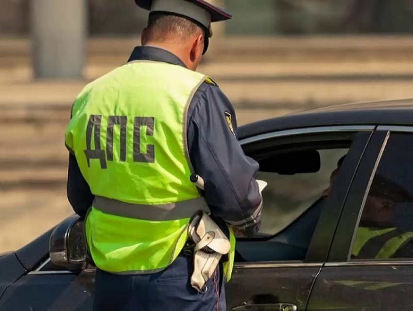 Житель соседнего региона спокойно разъезжал по Ставрополью с «липовыми» правами