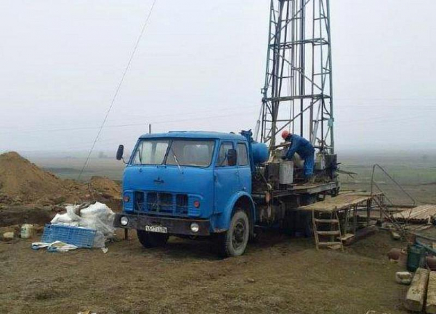 «Ставрополькрайводоканал» возвращает жизнь источнику воды для села из двух улиц