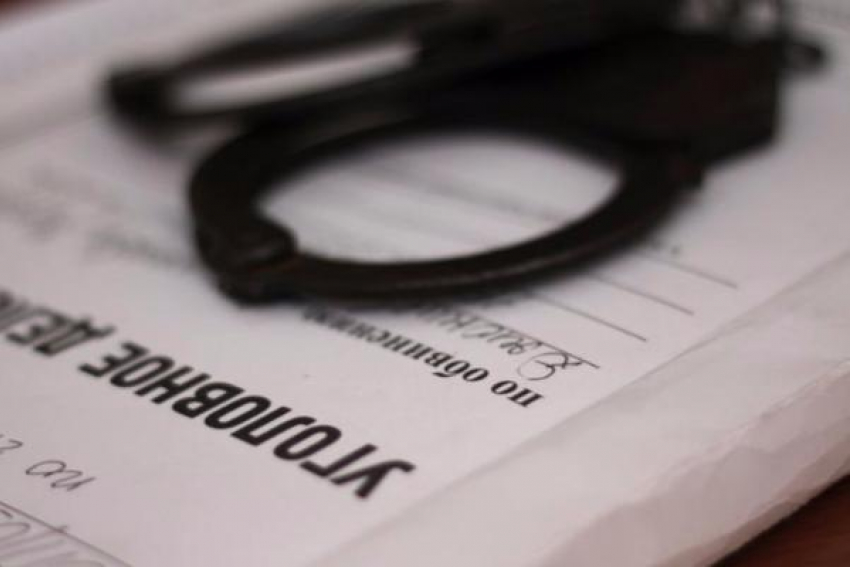 Житель Невинномысска пытался изнасиловать 40-летнюю женщину в душе общежития