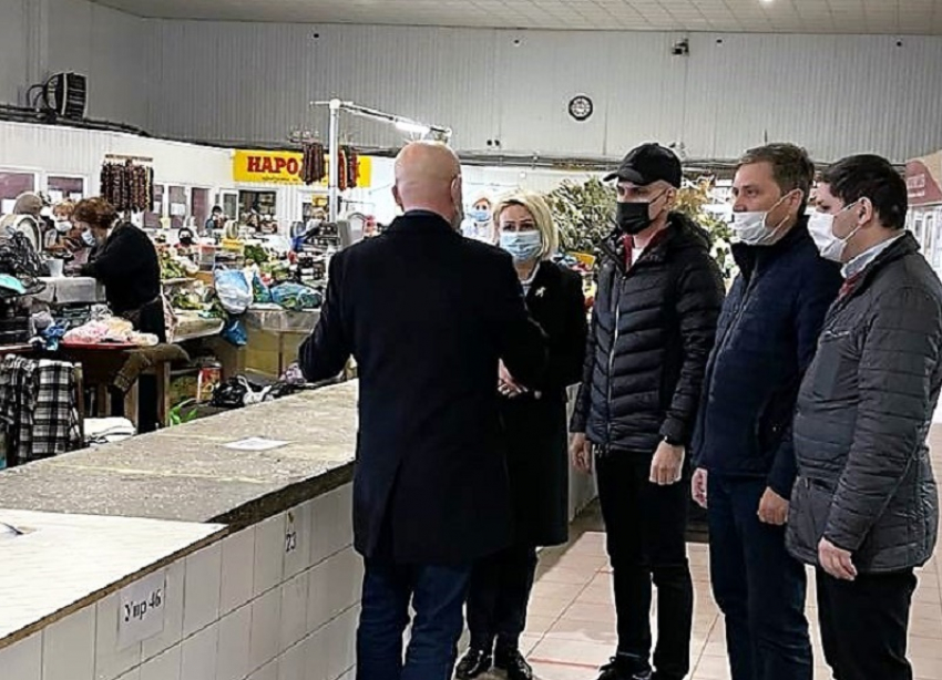 Депутаты Ставрополя раскритиковали фермеров и дачников за нежелание торговать на рынках