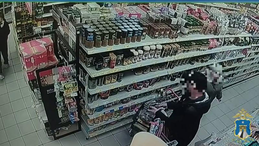 Гастрономический рейд по трем магазинам устроил мужчина на Ставрополье и отправился под суд