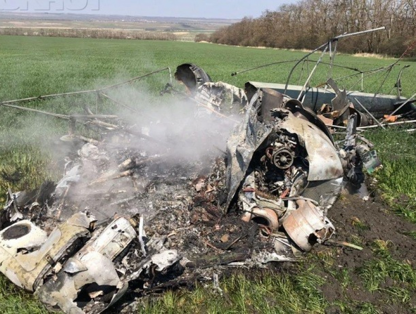 Пилот разбившегося на Ставрополье вертолета скончался в больнице 