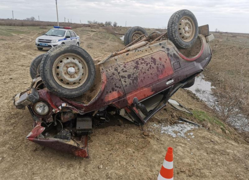 На Ставрополье в аварии-перевертыше сильно пострадал водитель