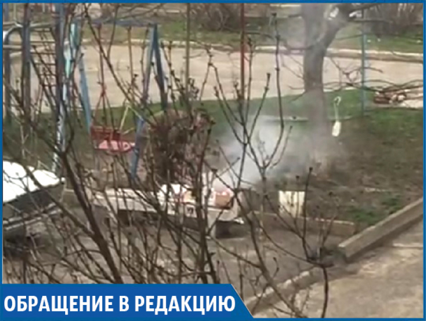 "Вопиющий идиотизм: жилец нашего дома жарит шашлыки на детской площадке!» - жительница Ставрополя