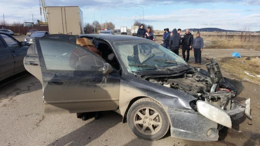 В Ессентуках «Приора» столкнулась с автомобилем «Киа": один погиб и трое пострадали