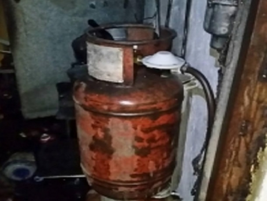 Люди пострадали во время взрыва газа в доме под Ессентуками  