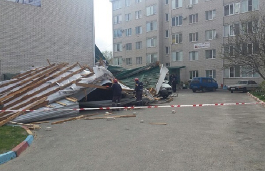 Строительная экспертиза определит причины обрушения крыши в Ставрополе