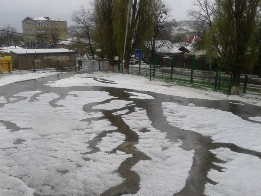 На Ставрополье устраняют последствия града и ливня