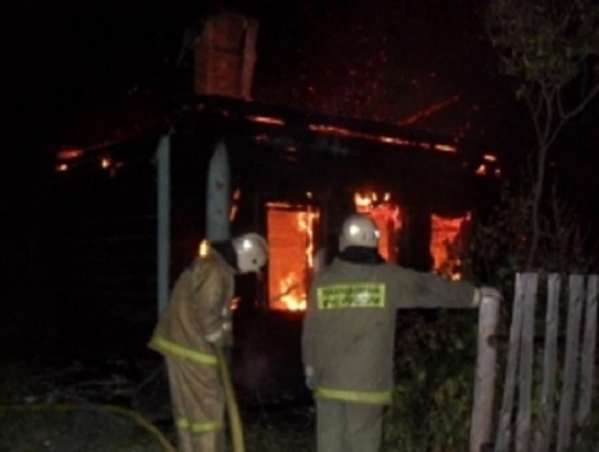   Неизвестный мужчина погиб в страшном пожаре на Ставрополье