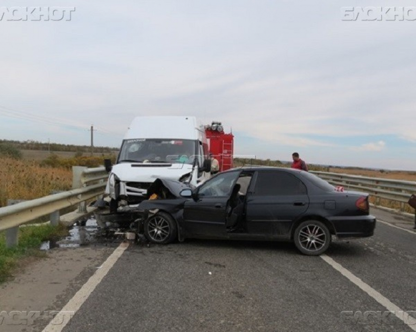 На перекрестке, окропленном святой водой, произошла авария