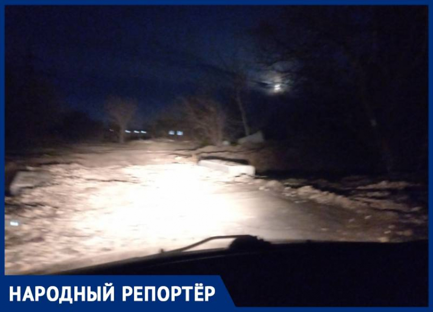 Жители Михайловска уже несколько лет пытаются добиться установки уличного освещения