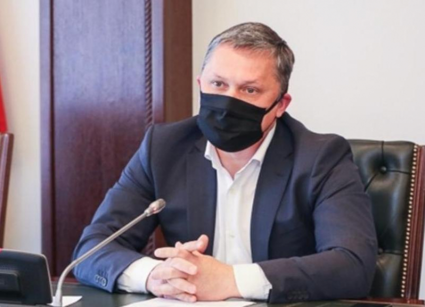 Заболевшего коронавирусом мэра Пятигорска госпитализировали