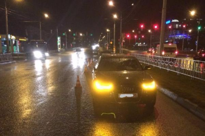 Водитель «Ауди» сбил 15-летнюю девочку на перекрестке Ставрополя