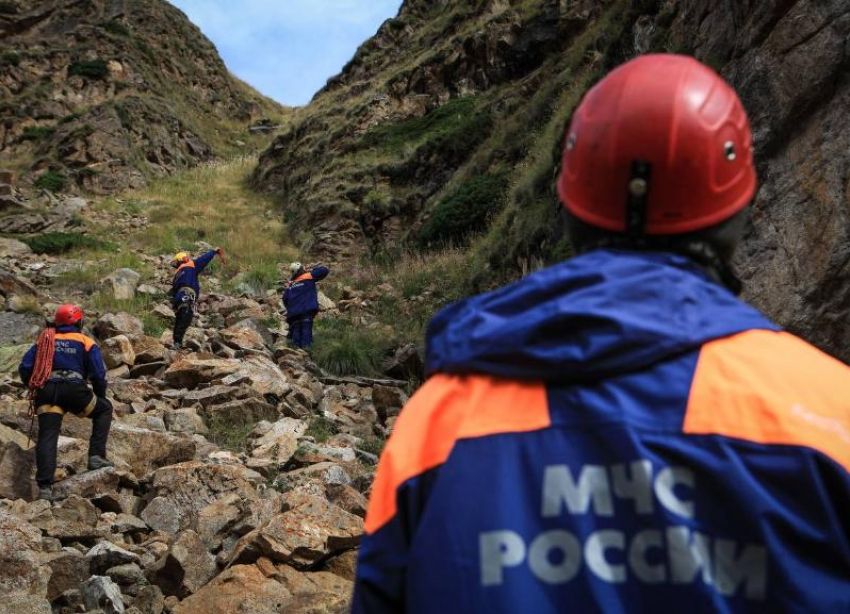 Ставропольца эвакуировали с травмой ноги в Суканском ущелье 