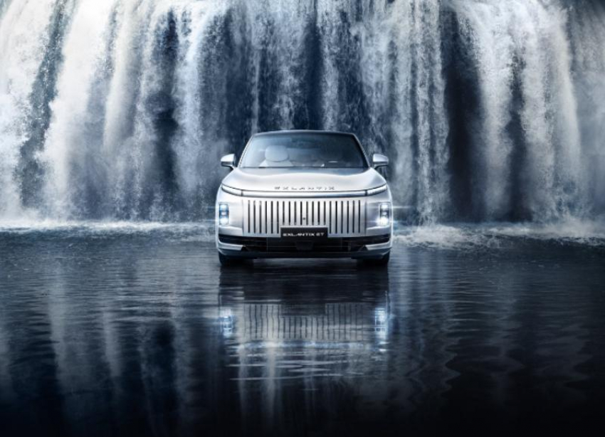 EXEED EXLANTIX ET признан лучшим гибридом 2025 года