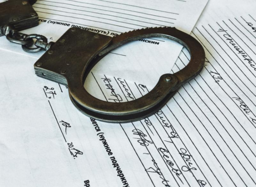 Банду работников МФЦ и администрации будут судить на Ставрополье за махинации на 75 миллионов рублей