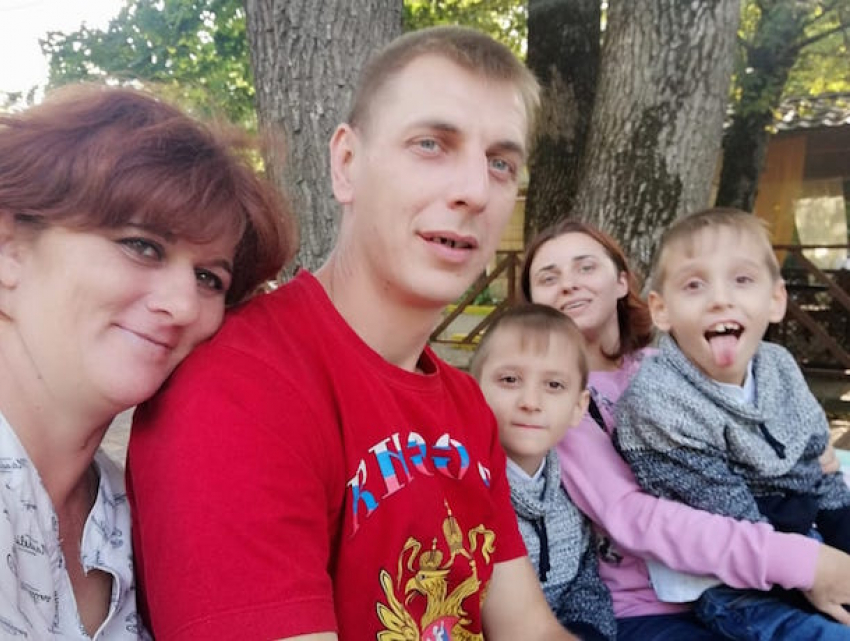Ни синицы, ни журавля: ставропольская семья с детьми-инвалидами завязла в очереди на жилье