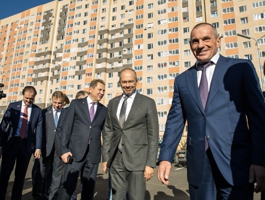 Депутаты Госдумы РФ осмотрели крупнейшие объекты, построенные «ЮгСтройИнвестом» в Ставрополе 