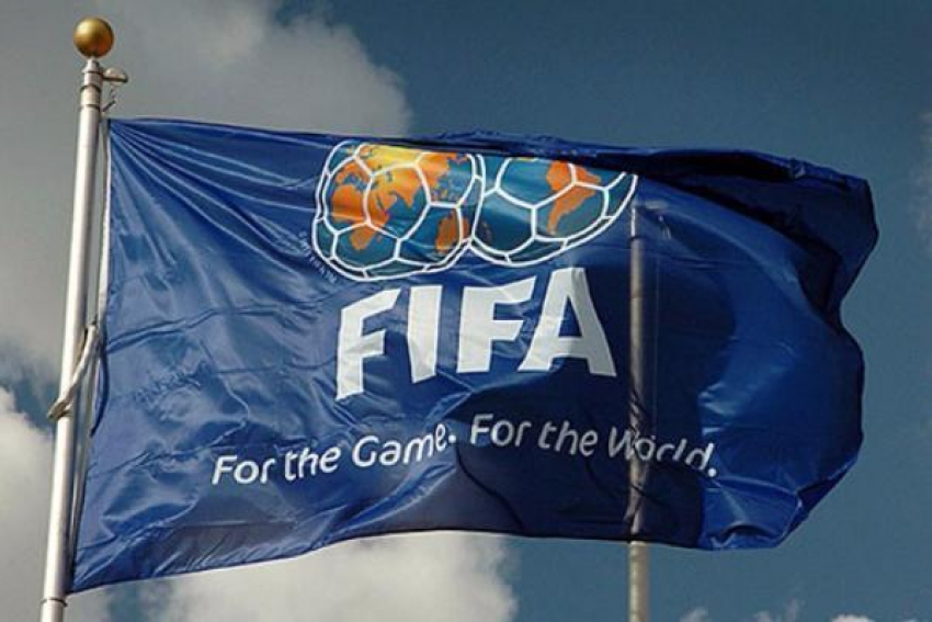 Директору рынка «Тухачевский» и двум предпринимателям вынесли представление за торговлю контрафактом с символикой «FIFA» в Ставрополе