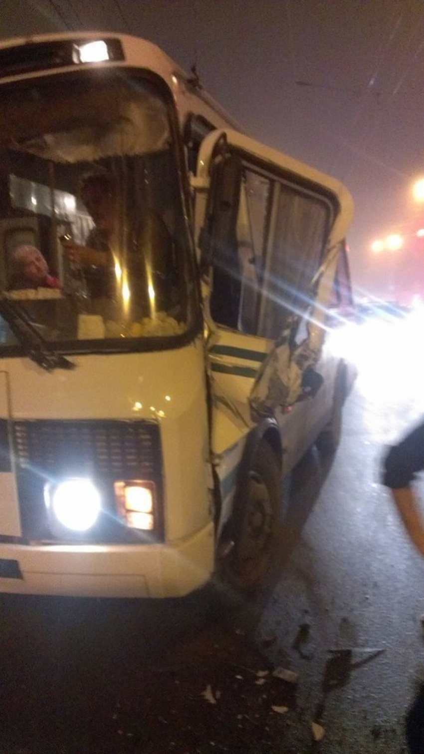 Водители маршруток в Ставрополе поругались из-за места на остановке