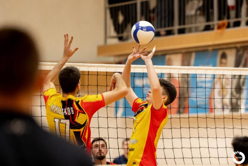 «Настраивались хорошо, но…»: ставропольским волейболистам свои стены помогли в двух случаях из трех