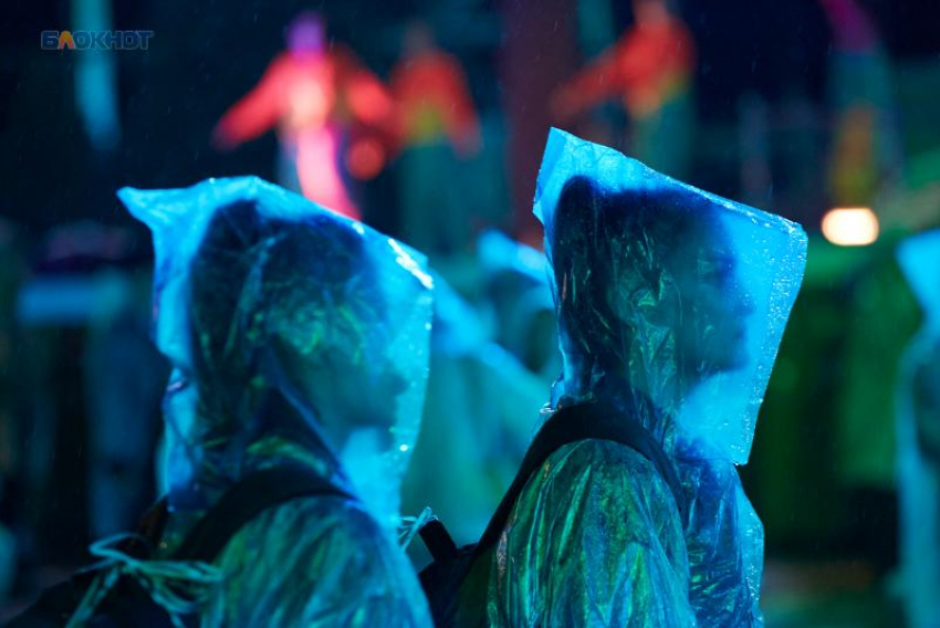 Из-за сильного дождя на Ставрополье объявлено штормовое предупреждение до конца воскресенья