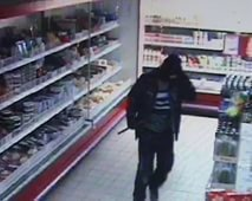 В Ставрополе продавец позвонила в полицию на глазах у грабителя