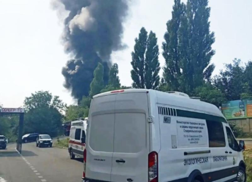 Пожар в хуторе Вязники Ставрополья после атаки БПЛА ликвидировали 